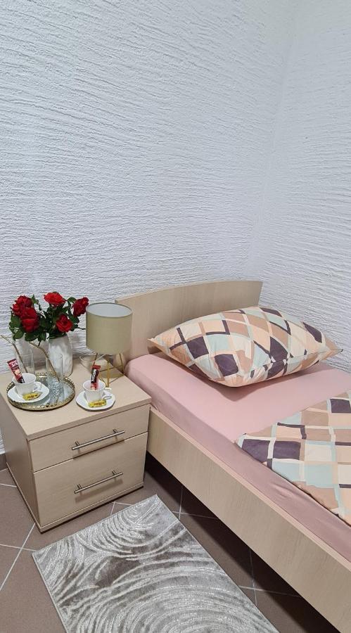 리브노 Prenociste Dubravka 아파트 외부 사진